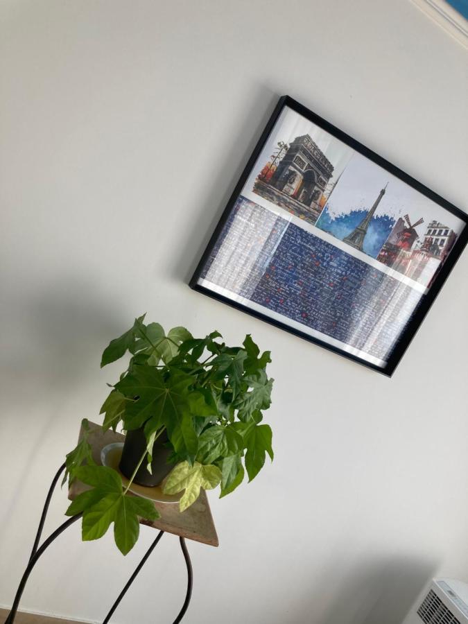 Location Chambre Avec Salle De Bain Et Partie Commune Sea View & Mountain View Renting 1 Of 3 Bedrooms With Shared Common Space 3 Bdrm Apt Not 1 Bdrm Plus Clime Ou Ac Bastia  Luaran gambar
