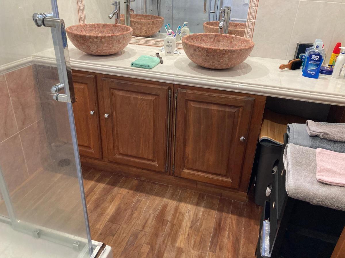 Location Chambre Avec Salle De Bain Et Partie Commune Sea View & Mountain View Renting 1 Of 3 Bedrooms With Shared Common Space 3 Bdrm Apt Not 1 Bdrm Plus Clime Ou Ac Bastia  Luaran gambar